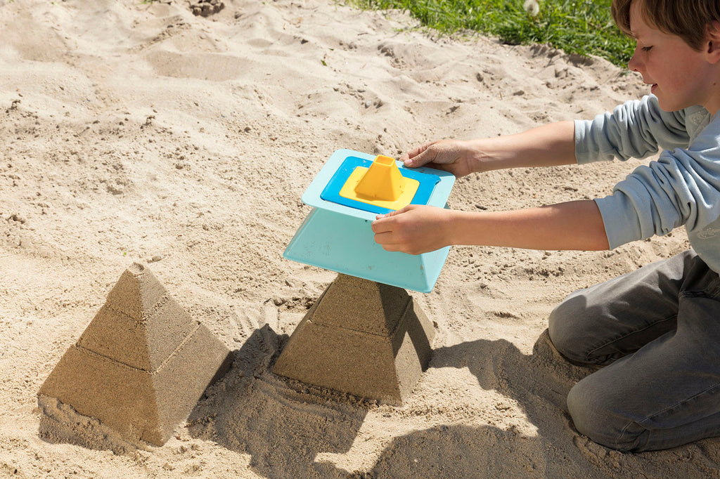 Quut Pira | Pyramid Sandcastle Builder - STEAM Kids Brisbane